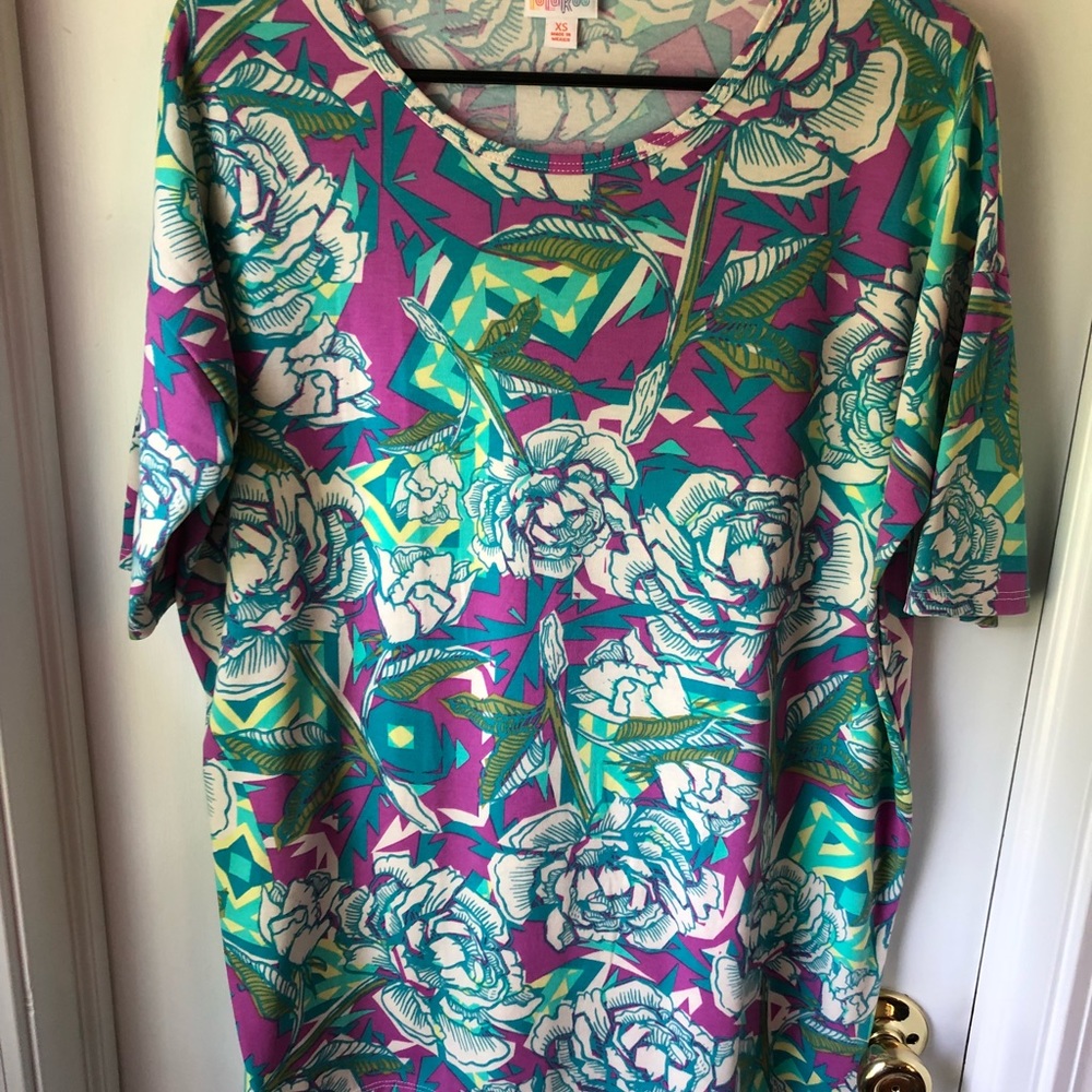 XS Floral Lularoe Irma